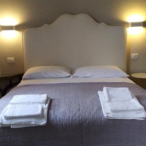 Camera deluxe con letto king size